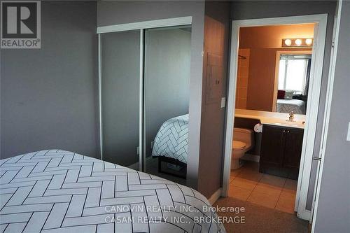 911 - 80 Absolute Avenue N, Mississauga (City Centre), ON - Indoor Photo Showing Bedroom