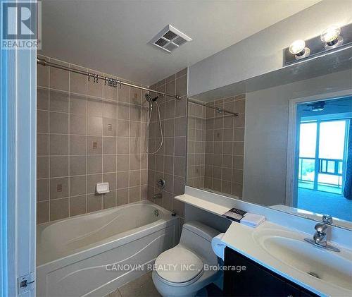 911 - 80 Absolute Avenue N, Mississauga, ON - Indoor Photo Showing Bathroom