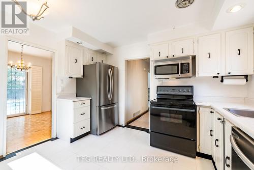 12 Arlene Crescent, Toronto (Bendale), ON - Indoor Photo Showing Kitchen