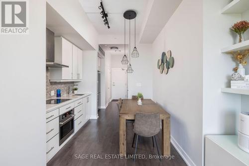 511 - 75 The Donway W, Toronto, ON - Indoor Photo Showing Kitchen