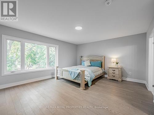 312 Anderson Avenue, Oshawa (Mclaughlin), ON - Indoor Photo Showing Bedroom