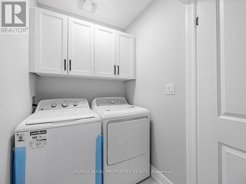 312 Anderson Avenue, Oshawa, ON - Indoor Photo Showing Bedroom