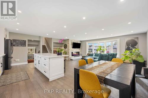 827 Fernhill Boulevard, Oshawa, ON - Indoor Photo Showing Dining Room