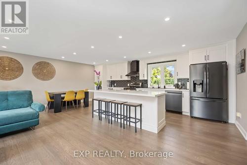 827 Fernhill Boulevard, Oshawa (Northglen), ON - Indoor Photo Showing Kitchen With Stainless Steel Kitchen