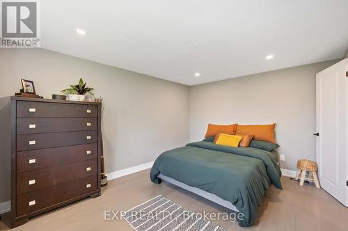 827 Fernhill Boulevard, Oshawa (Northglen), ON - Indoor Photo Showing Bedroom