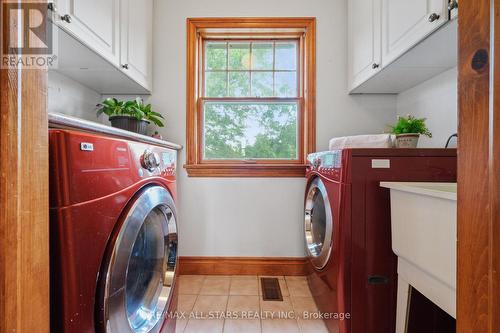 1648 Acorn Lane, Pickering, ON - Indoor Photo Showing Laundry Room