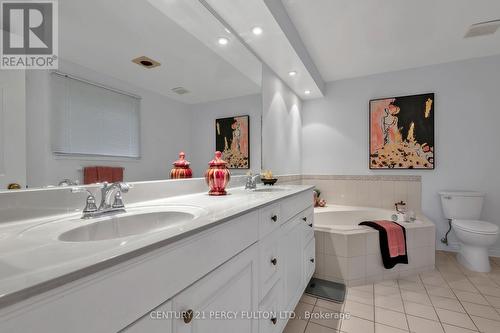 19 Landmark Court, Markham (Unionville), ON - Indoor Photo Showing Bathroom