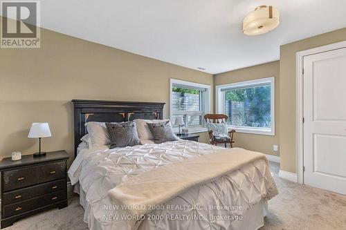 245 Lakeland Crescent, Richmond Hill, ON - Indoor Photo Showing Bedroom