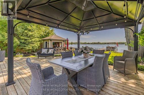 245 Lakeland Crescent, Richmond Hill, ON - Outdoor With Deck Patio Veranda