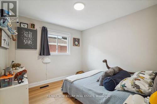 180 Mason Avenue, Bradford West Gwillimbury, ON - Indoor Photo Showing Bedroom