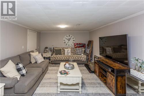 30 Norfolk Street, Otterville, ON - Indoor Photo Showing Living Room