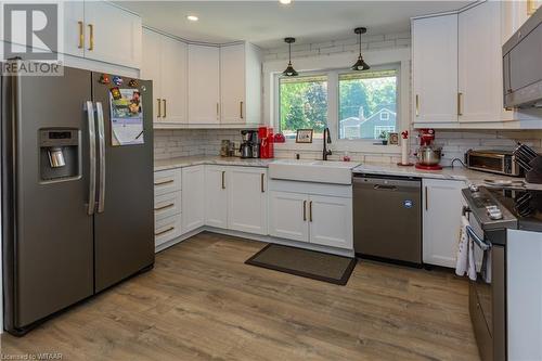 30 Norfolk Street, Otterville, ON - Indoor Photo Showing Kitchen