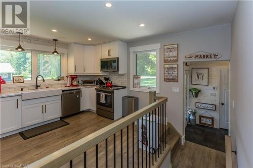 30 Norfolk Street, Otterville, ON - Indoor Photo Showing Kitchen