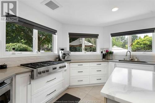 12246 Lessard, Tecumseh, ON - Indoor Photo Showing Kitchen