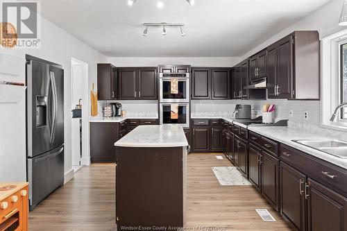 474 Simcoe, Amherstburg, ON - Indoor Photo Showing Kitchen