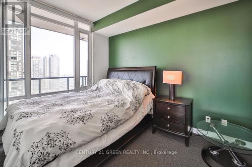 2404 - 170 Fort York Boulevard, Toronto, ON - Indoor Photo Showing Bedroom