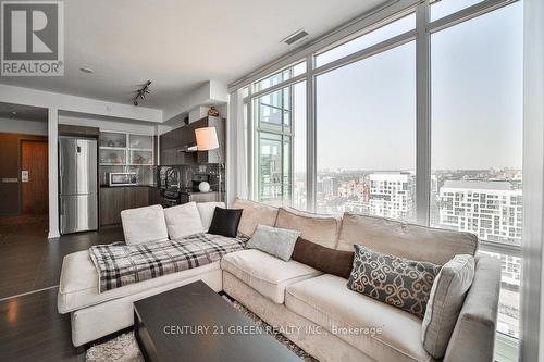 2404 - 170 Fort York Boulevard, Toronto, ON - Indoor Photo Showing Living Room