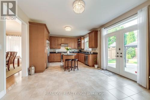 2395 Thruxton Drive, Oakville (Iroquois Ridge North), ON - Indoor Photo Showing Other Room