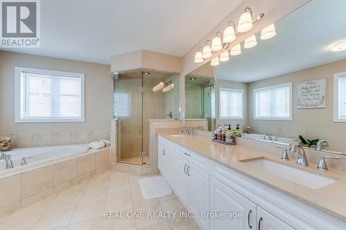 2395 Thruxton Drive, Oakville (Iroquois Ridge North), ON - Indoor Photo Showing Bathroom