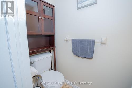 2 - 502 Barton Street, Hamilton (Stoney Creek), ON - Indoor Photo Showing Bathroom