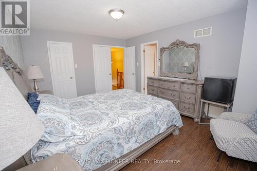 2 - 502 Barton Street, Hamilton (Stoney Creek), ON - Indoor Photo Showing Bedroom