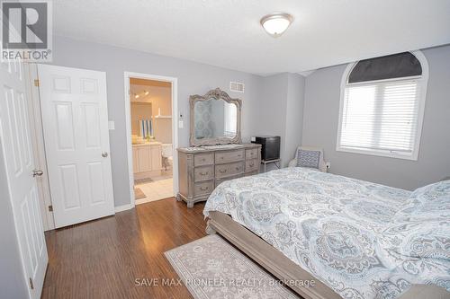 2 - 502 Barton Street, Hamilton (Stoney Creek), ON - Indoor Photo Showing Bedroom