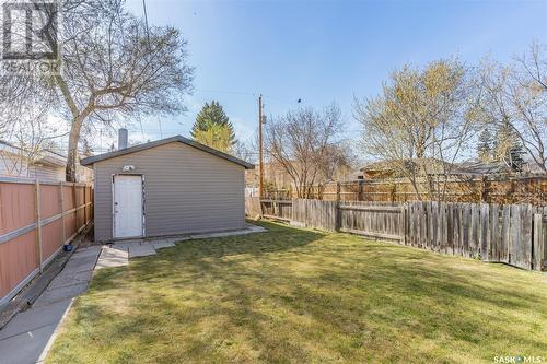 323 V Avenue S, Saskatoon, SK - Outdoor