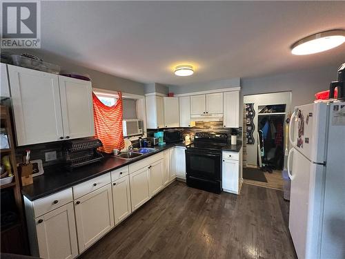 3432 Falconbridge Highway, Garson, ON - Indoor Photo Showing Kitchen With Double Sink