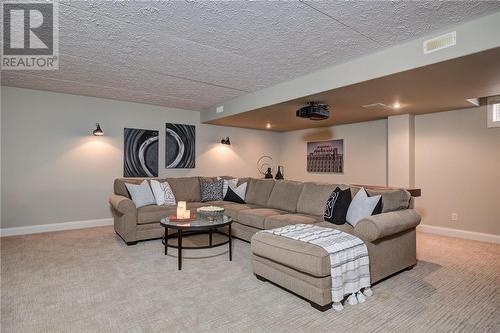 15 Platinum Place, Sudbury, ON - Indoor Photo Showing Living Room