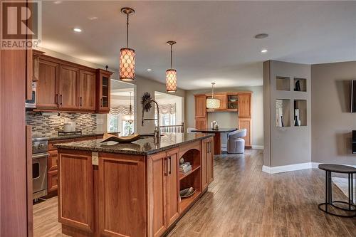 15 Platinum Place, Sudbury, ON - Indoor Photo Showing Kitchen