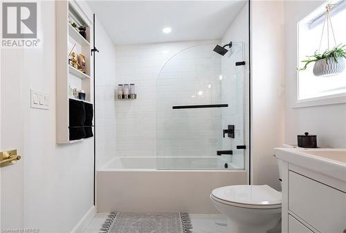 349 Third Avenue W, North Bay, ON - Indoor Photo Showing Bathroom