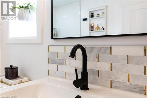 349 Third Avenue W, North Bay, ON - Indoor Photo Showing Bathroom