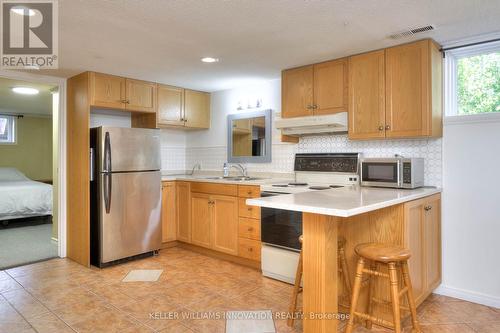 860 Guelph Street, Kitchener, ON - Indoor Photo Showing Kitchen With Double Sink