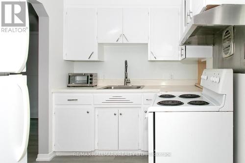 Main - 5245 Wyandotte Street E, Windsor, ON - Indoor Photo Showing Kitchen