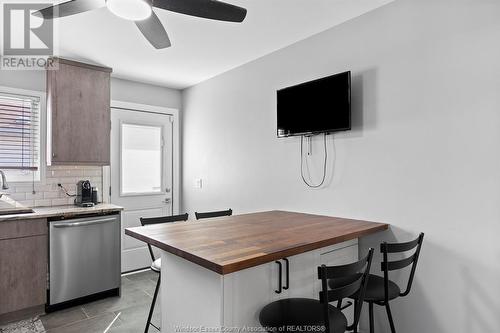 1035 Monarch Meadows, Lakeshore, ON - Indoor Photo Showing Kitchen