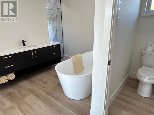 21 Berthelot St, Blind River, ON - Indoor Photo Showing Bathroom