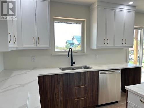 21 Berthelot St, Blind River, ON - Indoor Photo Showing Kitchen With Double Sink