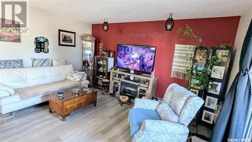 101 918 Argyle Avenue, Saskatoon, SK - Indoor Photo Showing Living Room