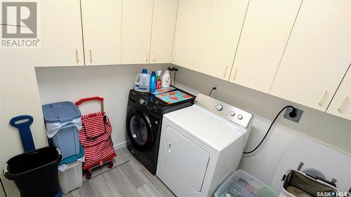 101 918 Argyle Avenue, Saskatoon, SK - Indoor Photo Showing Laundry Room