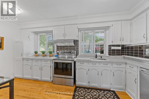 336 Bellamy Road N, Toronto, ON - Indoor Photo Showing Kitchen