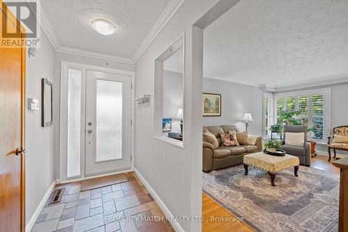 336 Bellamy Road N, Toronto, ON - Indoor Photo Showing Living Room