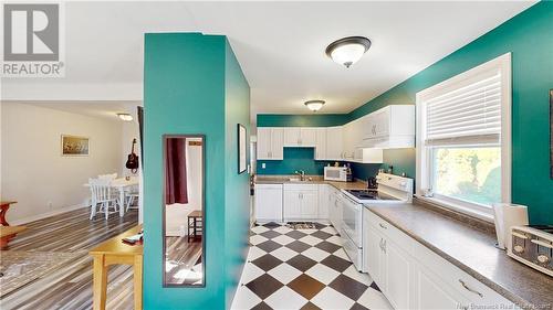 447 Argyle Street, Saint John, NB - Indoor Photo Showing Kitchen