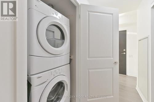 2815 - 5162 Yonge Street, Toronto (Willowdale West), ON - Indoor Photo Showing Laundry Room