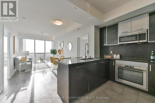 2815 - 5162 Yonge Street, Toronto (Willowdale West), ON - Indoor Photo Showing Kitchen With Upgraded Kitchen