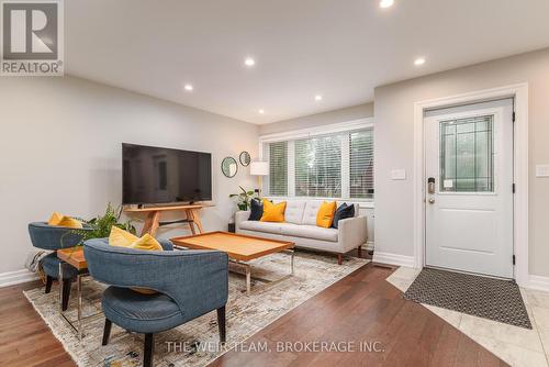 141 Harewood Avenue, Toronto (Cliffcrest), ON - Indoor Photo Showing Living Room