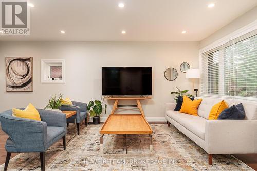 141 Harewood Avenue, Toronto (Cliffcrest), ON - Indoor Photo Showing Living Room