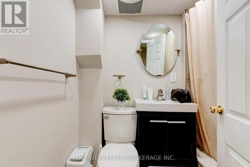 141 Harewood Avenue, Toronto, ON - Indoor Photo Showing Bathroom