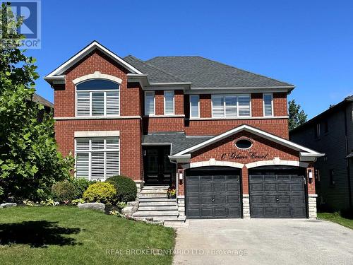 6 Gleave Court, Aurora, ON - Outdoor With Facade