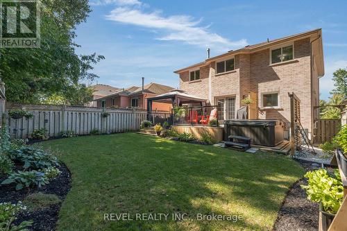 11 Hawkins Drive, Barrie (Ardagh), ON 