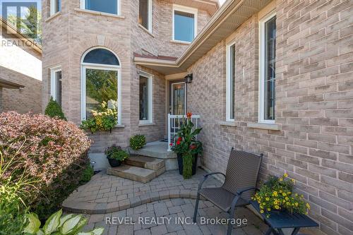 11 Hawkins Drive, Barrie (Ardagh), ON 